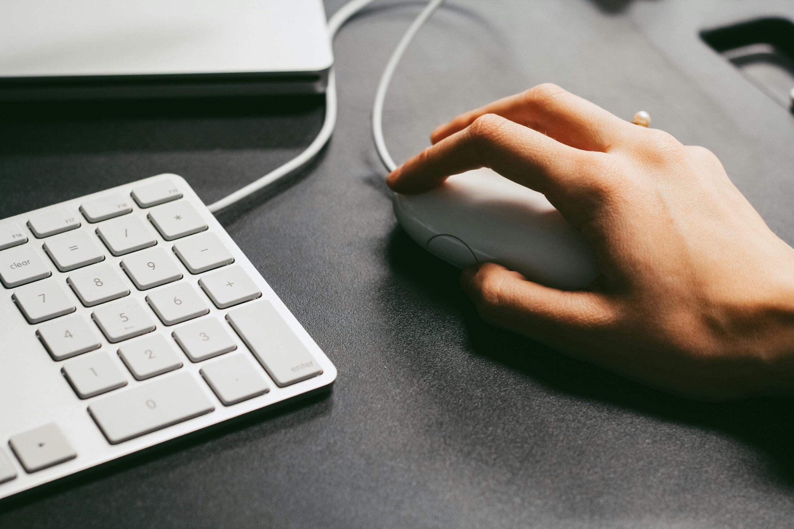 The Truth About Clickbait vs. Click-Worthy Ad Copy That Converts
